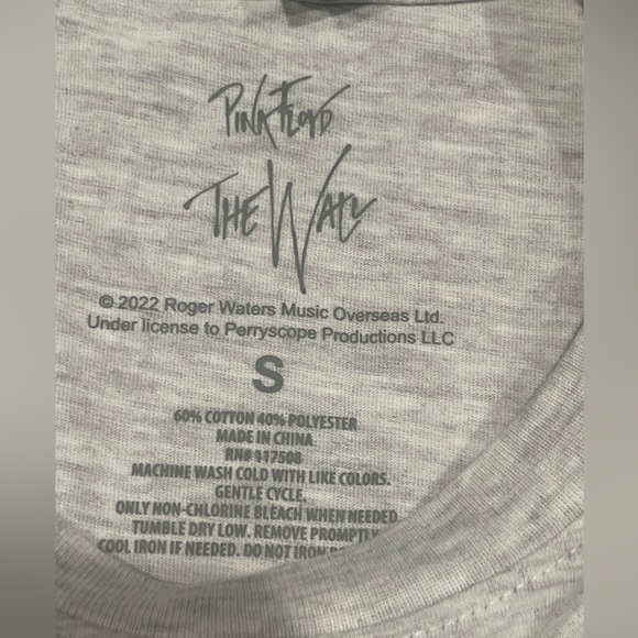 NWT Pink Floyd Short Sleeve Women’s Size S - Picture 3 of 3